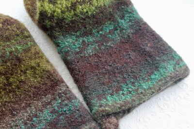 Green and Brown Heavy Duty Knit Felted Wool Oven Mitt Set, Knit Felted Oven  Mitts, Wool Oven Glove Set, 7th Anniversary Gift